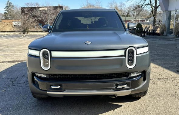 纯电皮卡Rivian R1T