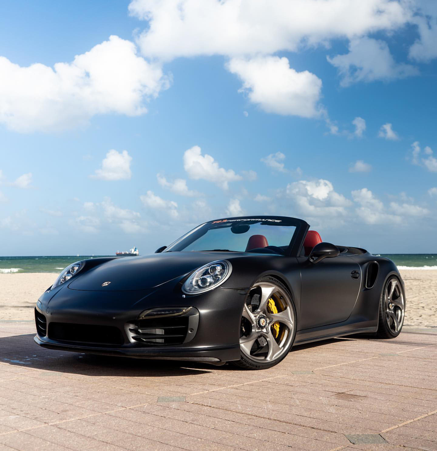 敞篷保时捷911 Turbo S