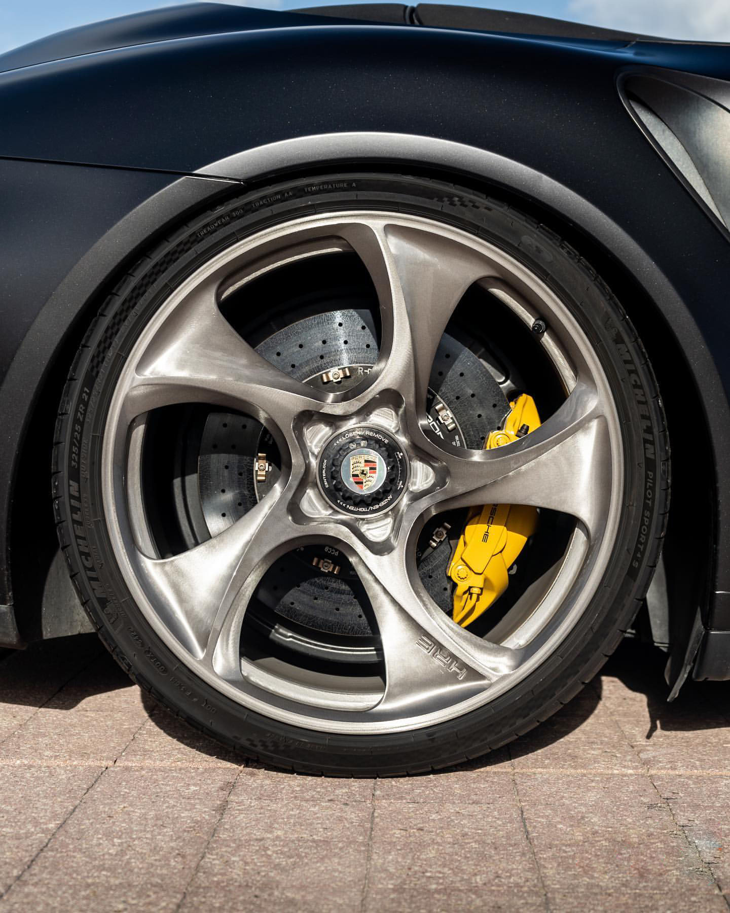 敞篷保时捷911 Turbo S