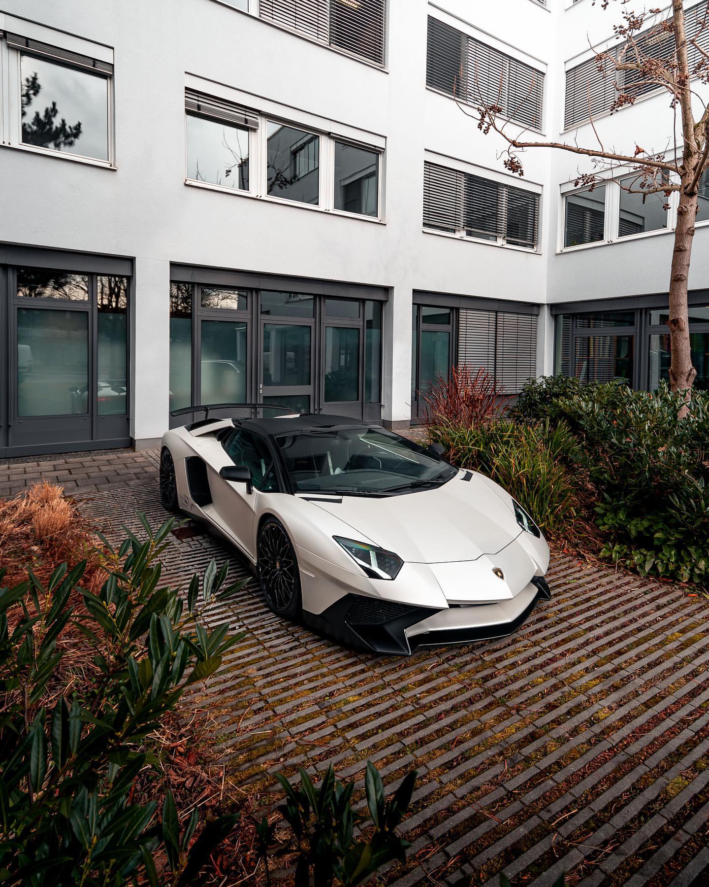 兰博基尼Aventador SV Roadster