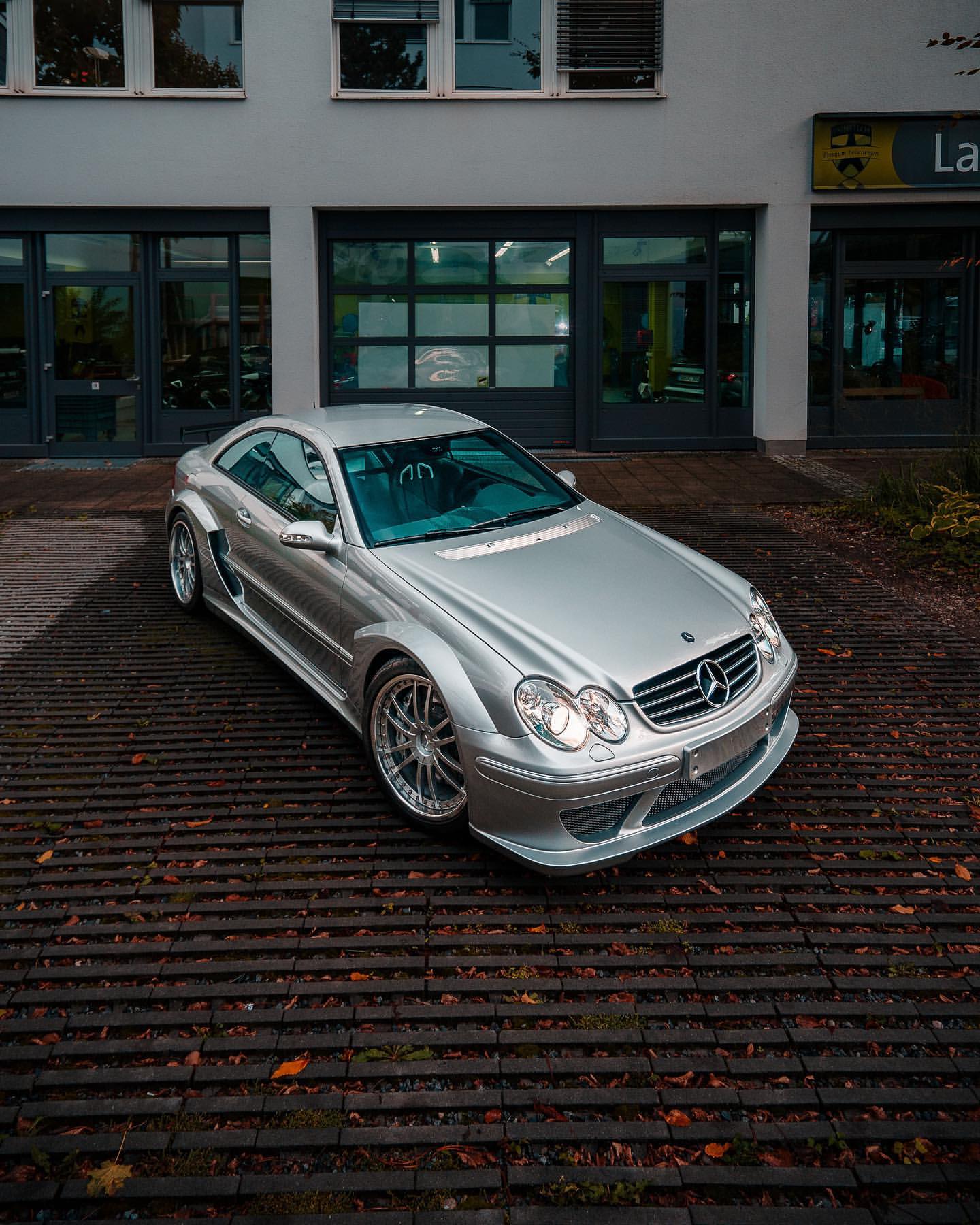 梅赛德斯奔驰CLK DTM AMG