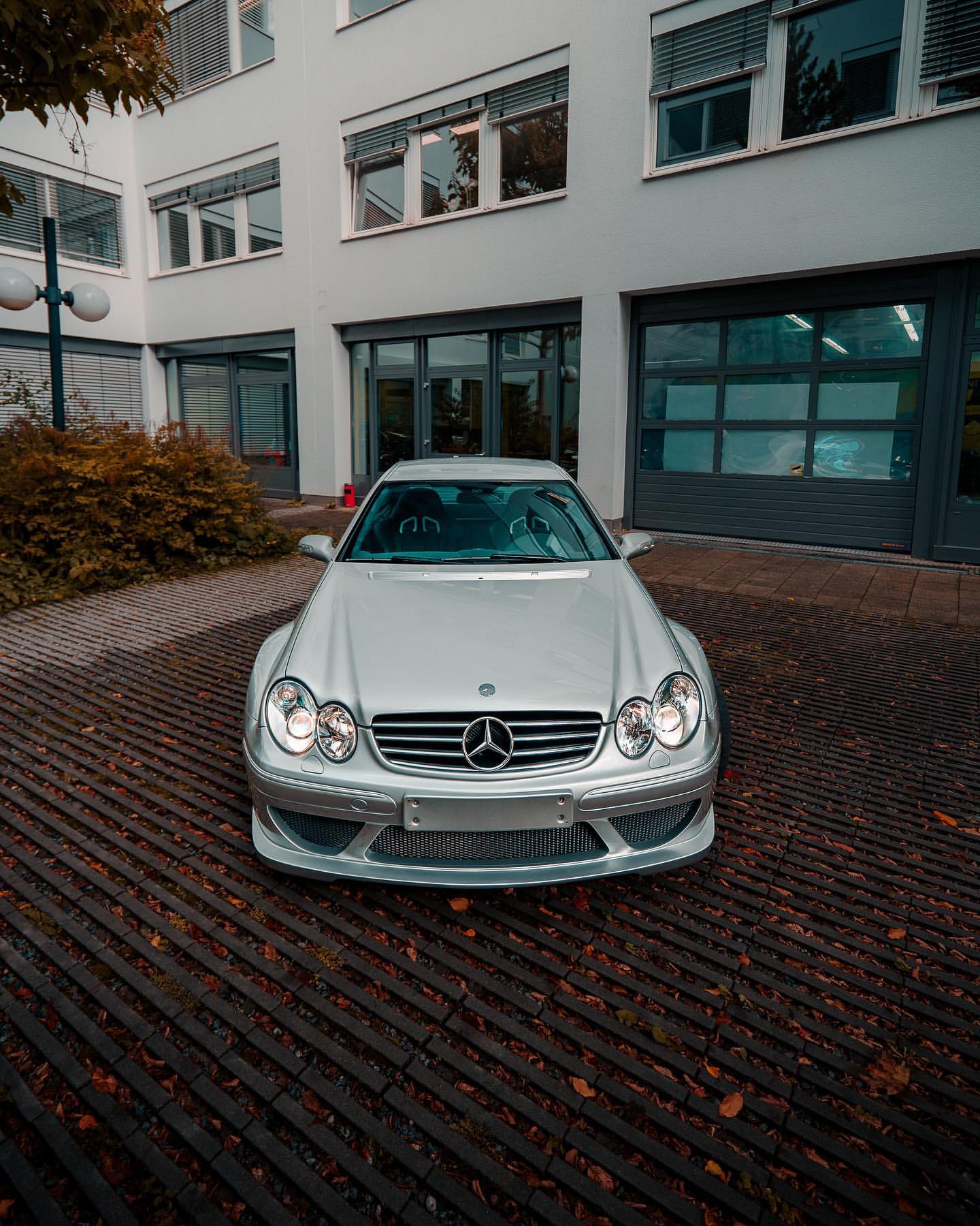 梅赛德斯奔驰CLK DTM AMG