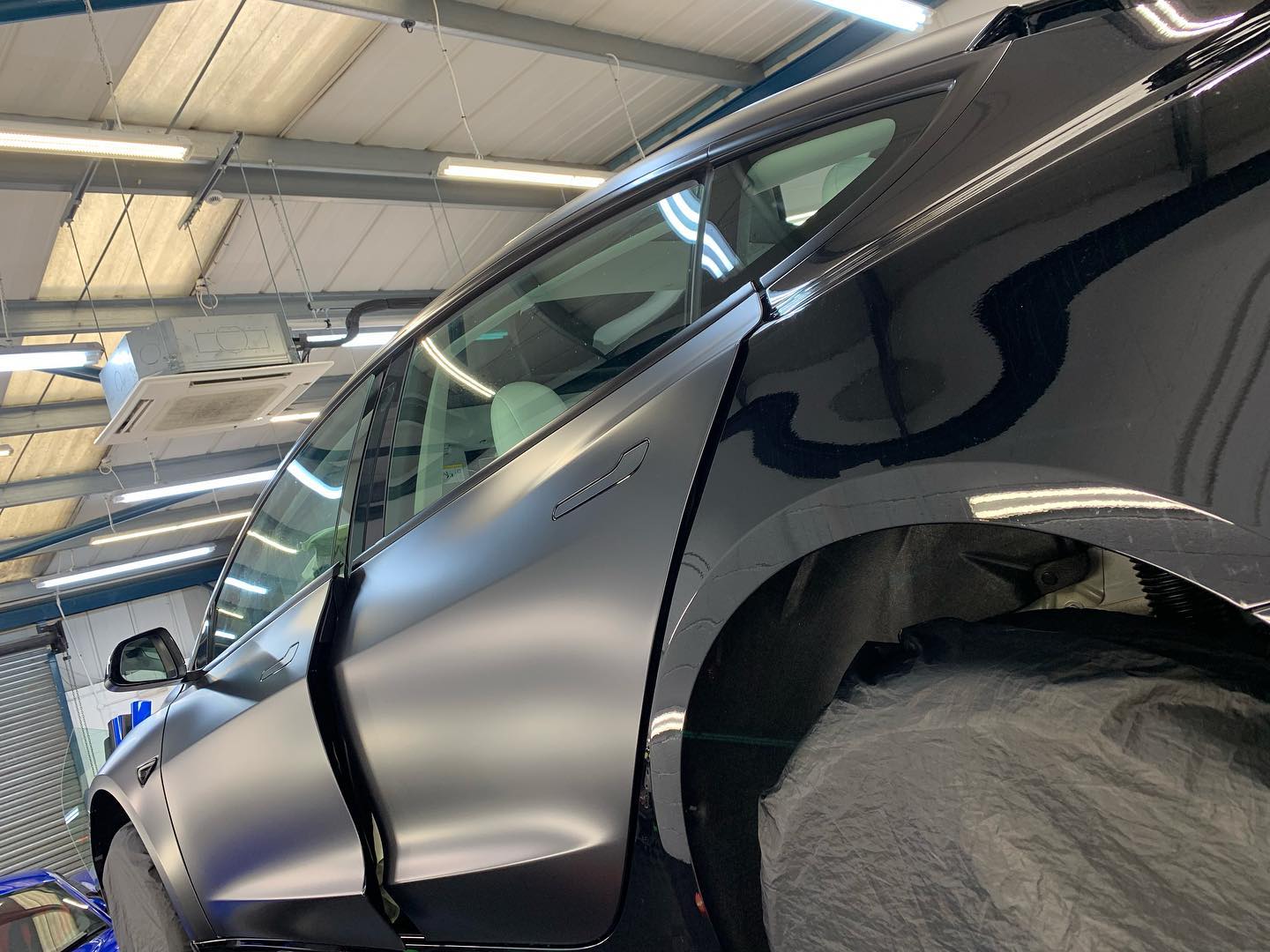 特斯拉MODEL 3