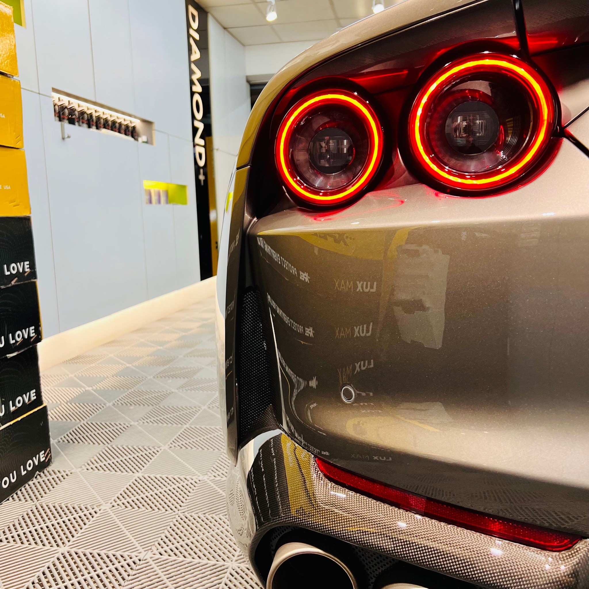法拉利812 GTS