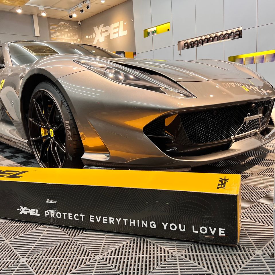 法拉利812 GTS