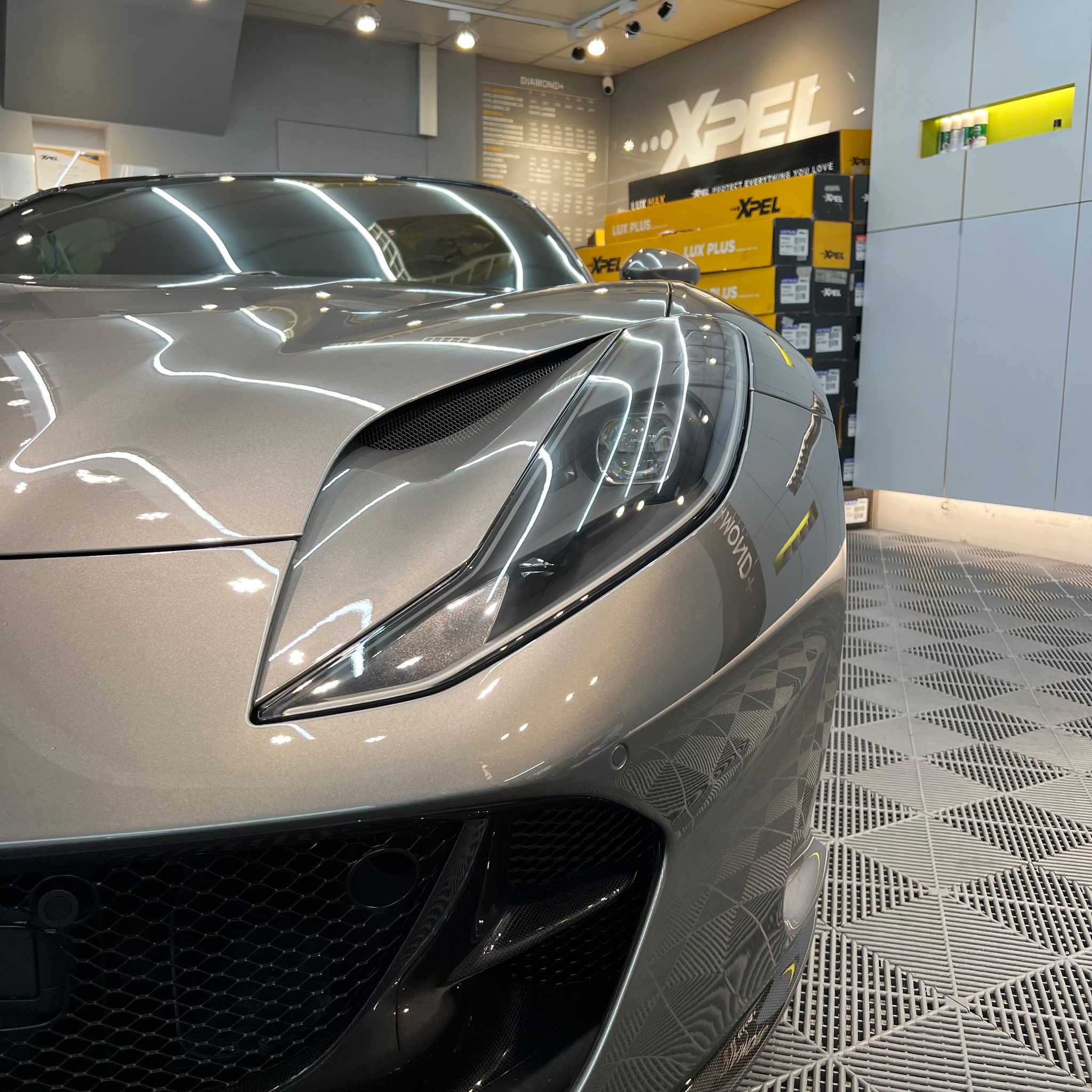 法拉利812 GTS