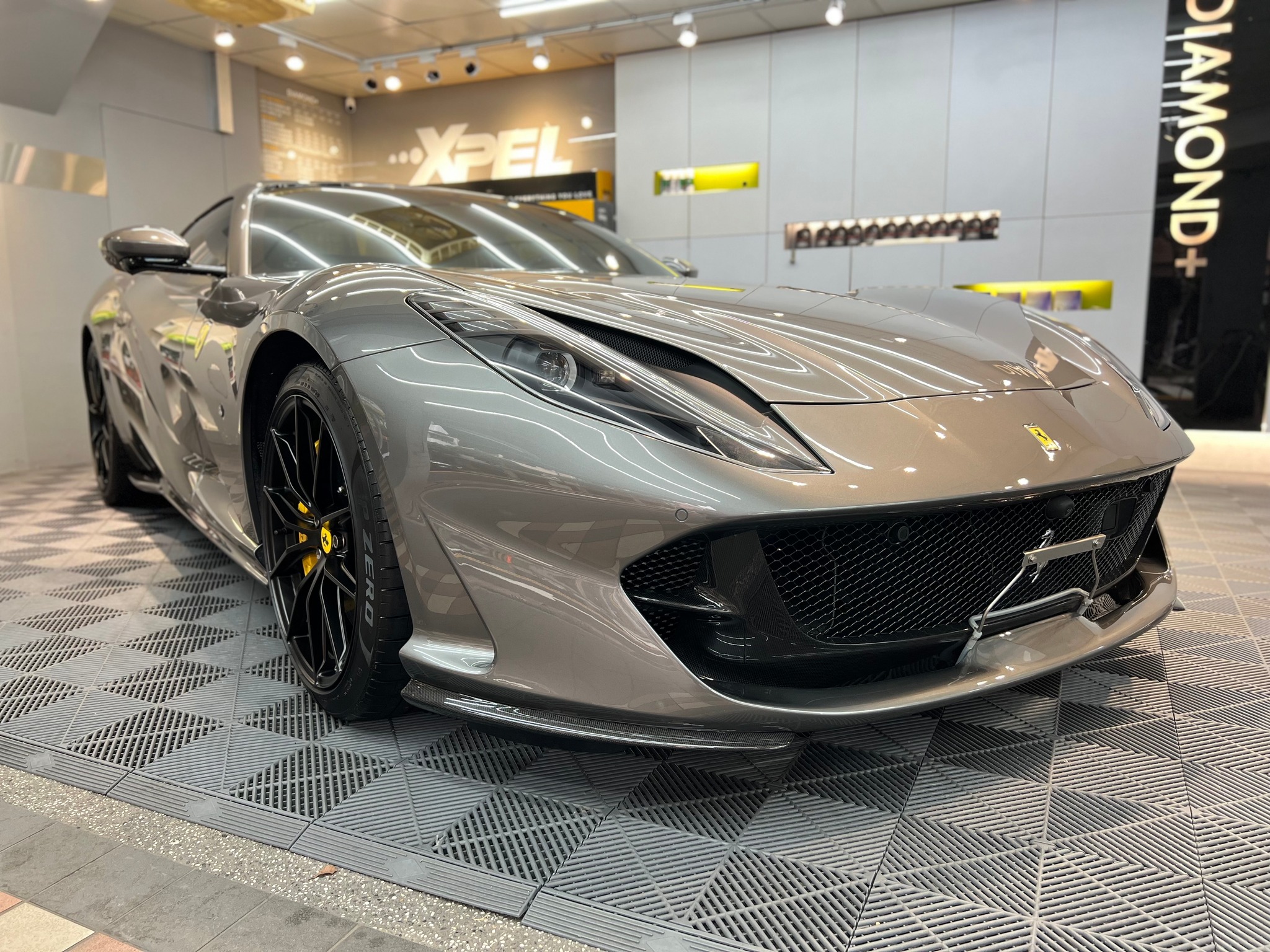 法拉利812 GTS