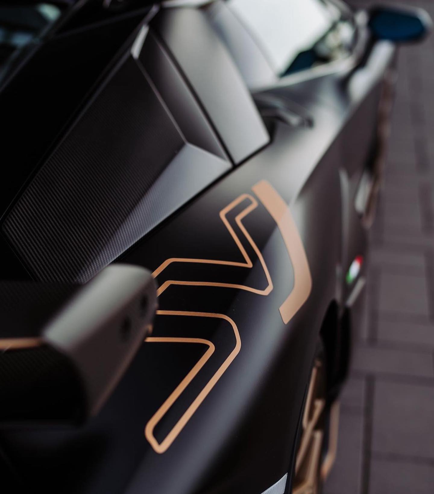兰博基尼AVENTADOR SVJ