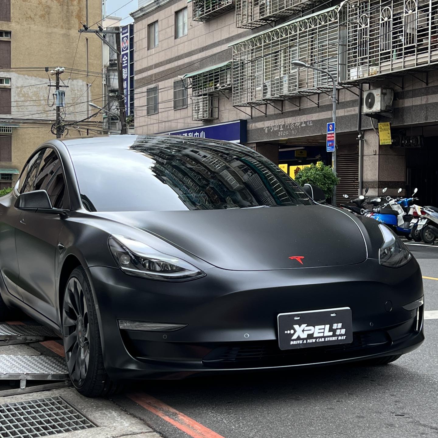 特斯拉Model 3