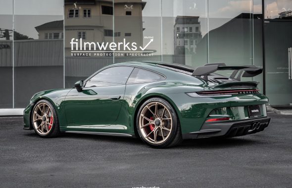墨绿保时捷992 GT3