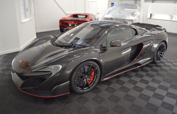 迈凯伦675LT