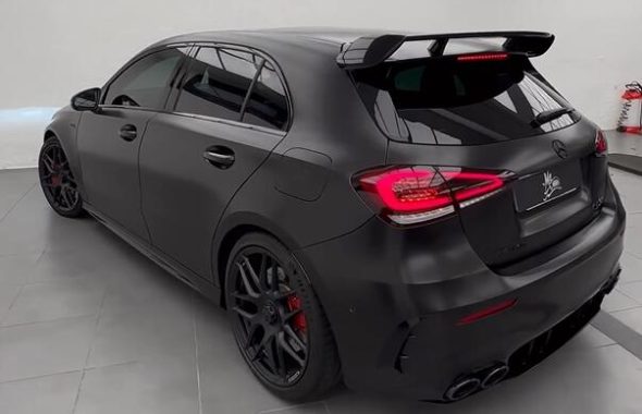 梅赛德斯奔驰AMG A45S装贴哑光漆面膜