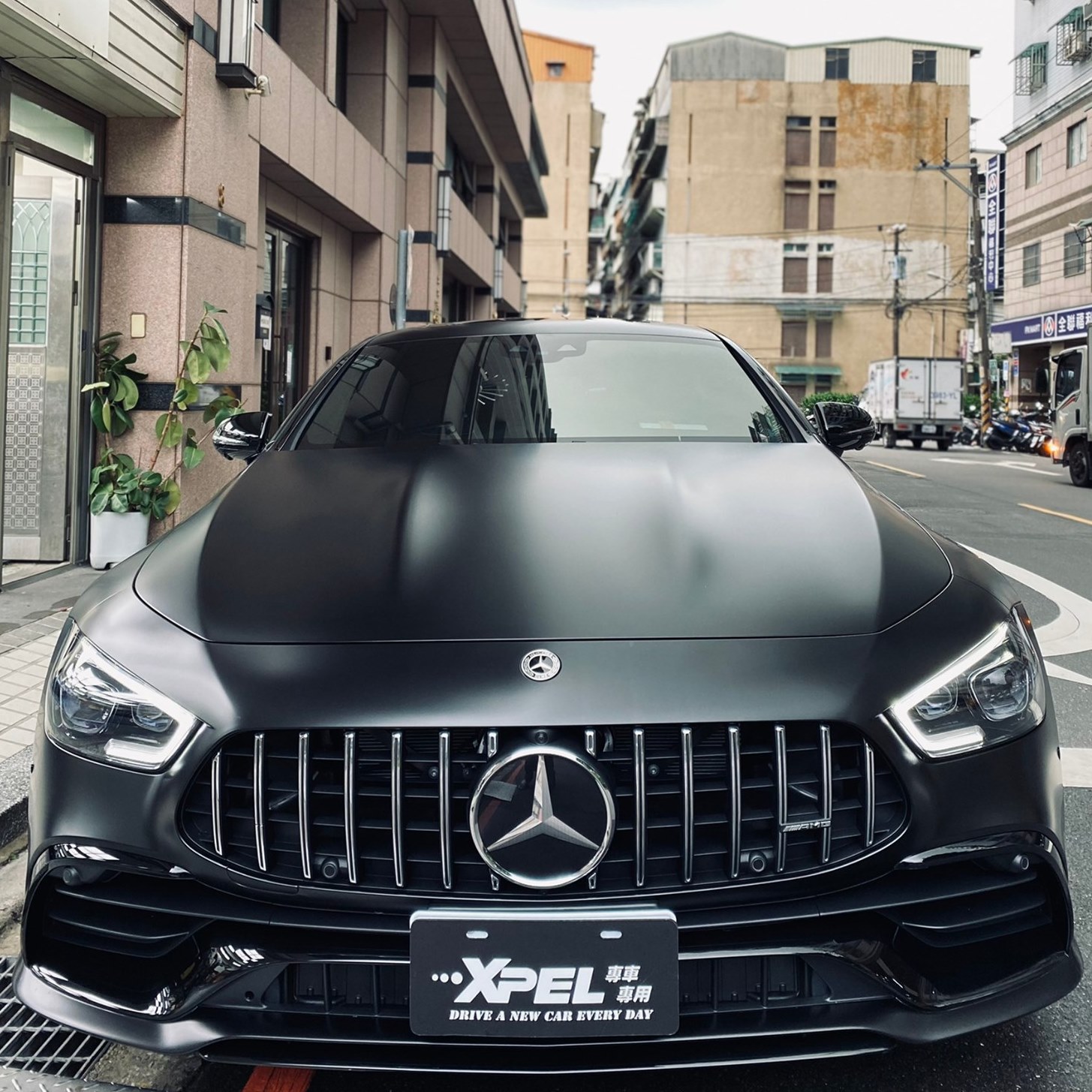 梅赛德斯·奔驰AMG GT43