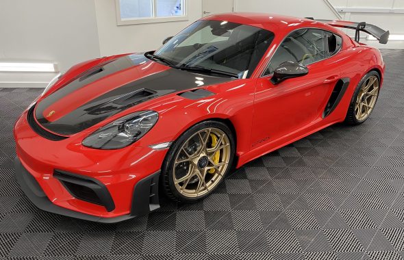 保时捷718 Cayman GT4 RS