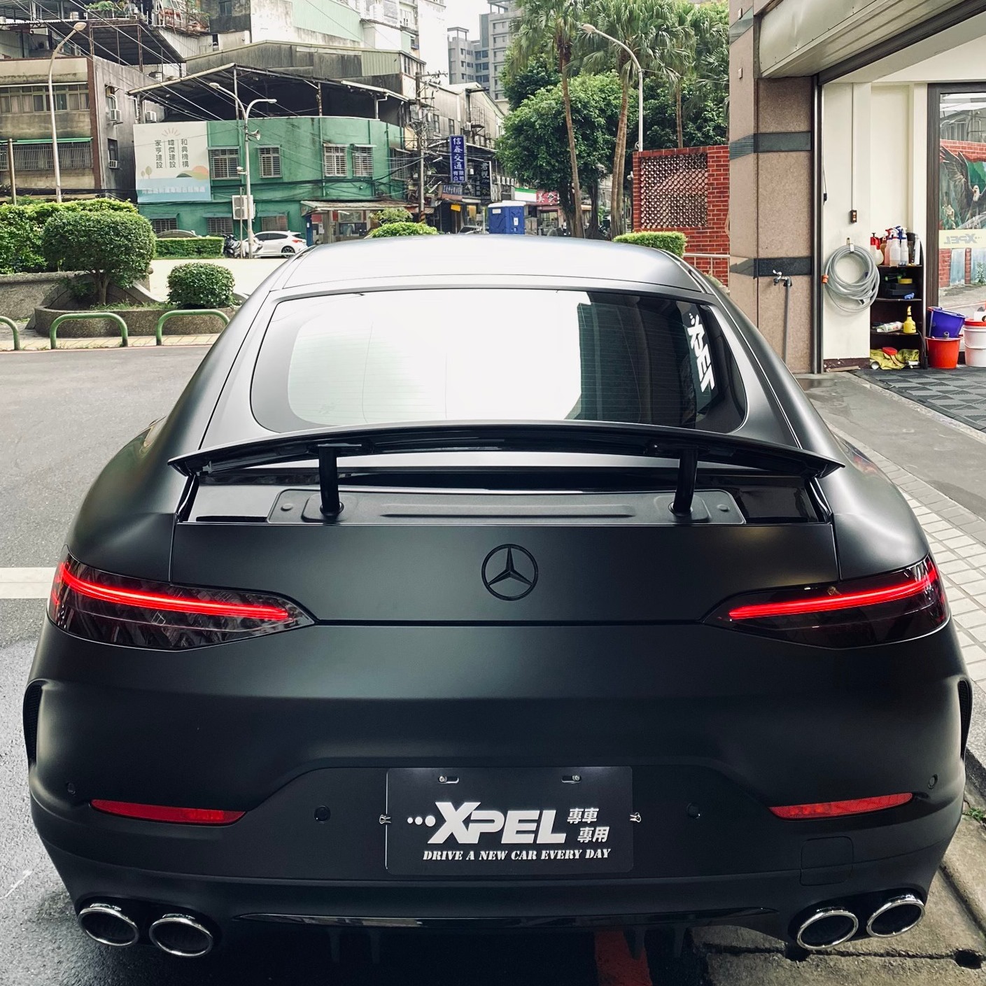 梅赛德斯·奔驰AMG GT43