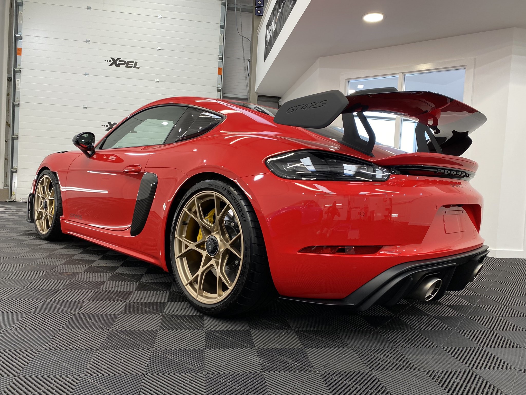 保时捷718 Cayman GT4 RS