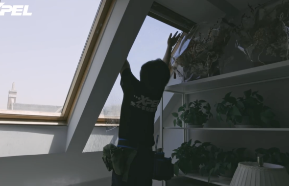 升级斜顶天窗，为家人提供更强的保护