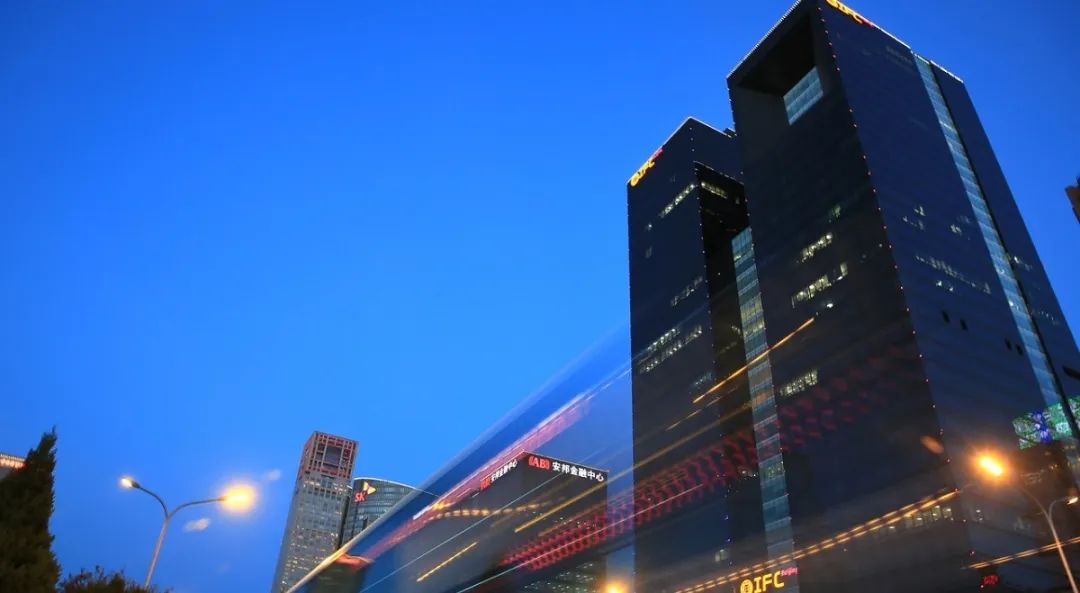 炎热夏季有效降低室温且节能的方式——XPEL VISION建筑膜实测