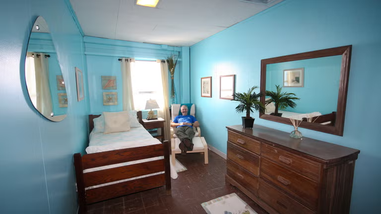 tower-Frying-Pan-Tower-Room-freshly-painted_h